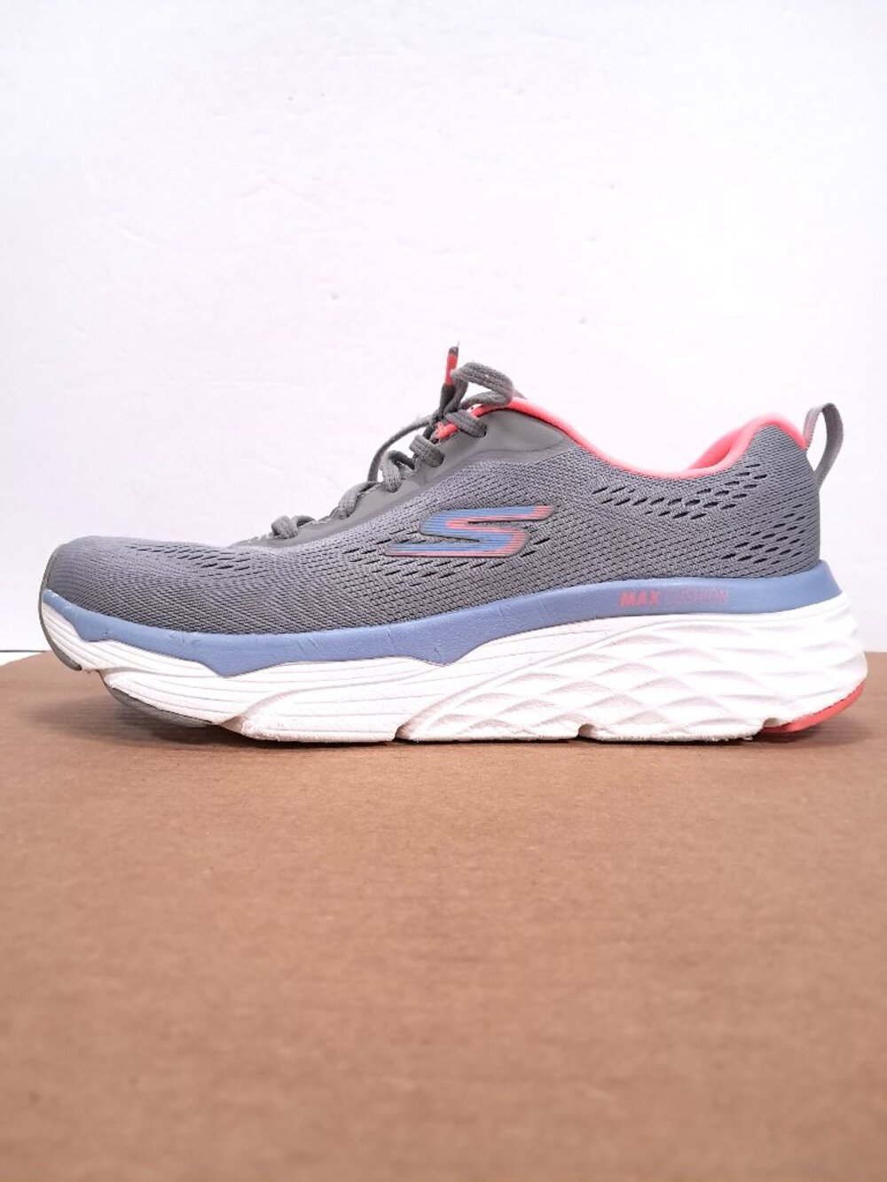 Skechers Max Cushioning Go Run Shoes Women 9.5 Gray Pink Athletic 128551 GYCL